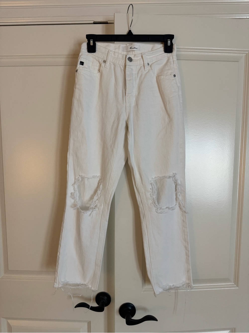 KanCan White Straight-Leg Distressed Knee Jeans